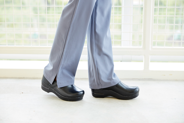 clog shoes nurses wear